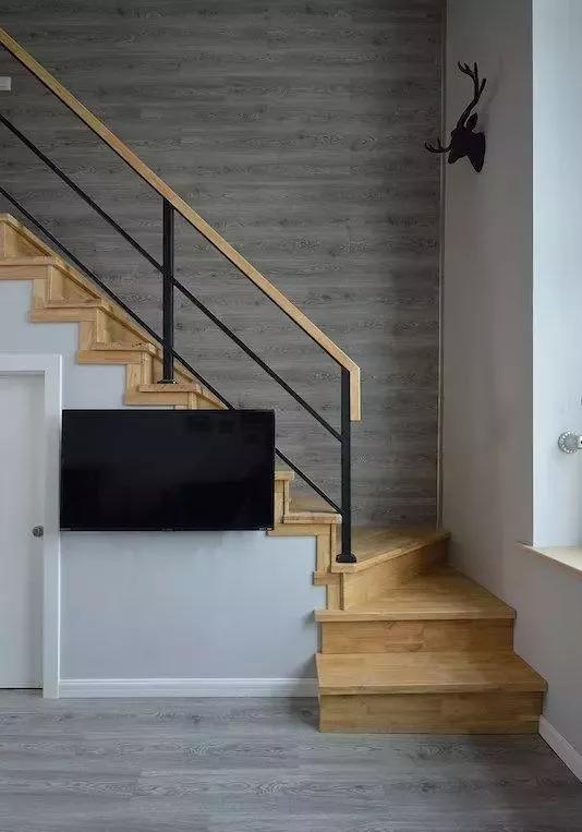 『』35平loft小公寓木地板上墙，烟花般灿烂的吊灯吸引目光！