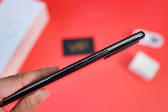 5G|不要刘海不要水滴屏,中兴天机Axon 20 5G上手分享