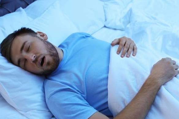 糖尿病@22岁女学生，查出糖尿病，医生提醒：一杯顶五罐可乐，不能天天喝