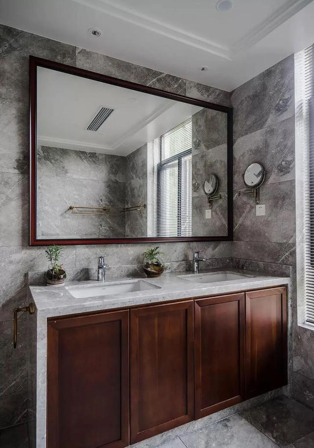 ▲这是我见过最大气的轻奢新中式，看一眼就喜欢上了，太漂亮了！