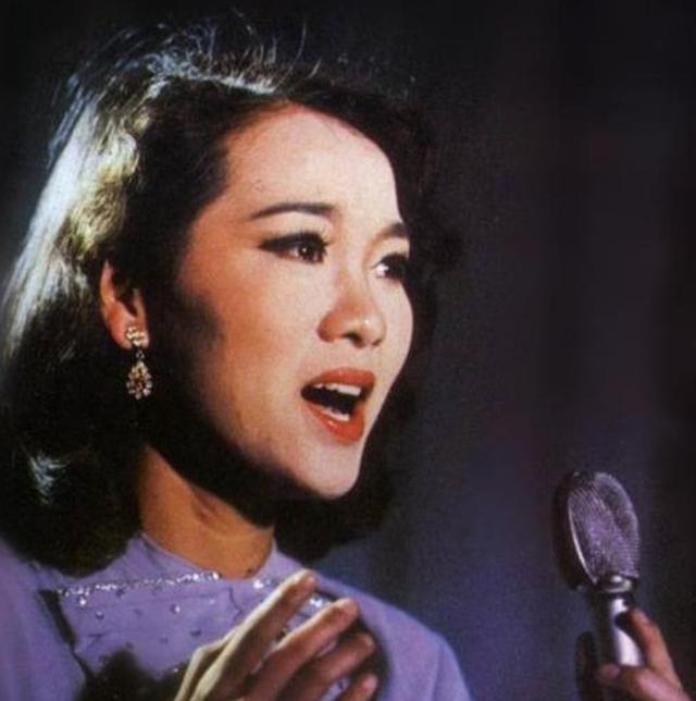 郑绪岚|歌坛天后当红时嫁美国粉丝，6年后离婚，如今回到国内靠情怀捞金