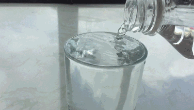 「饮食」这样“喝水”会毁掉你的肾！很多人都没做对