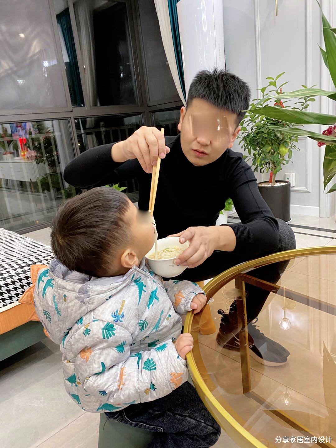 电视背景墙|乔迁之喜，全屋漂亮又大气，一家三口幸福新生活开始，一起看看吧