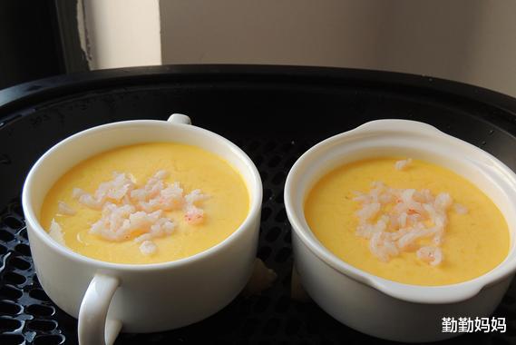 「脾胃」孩子在6岁之前,尽量别吃3种伤脾胃的食物,父母要谨记