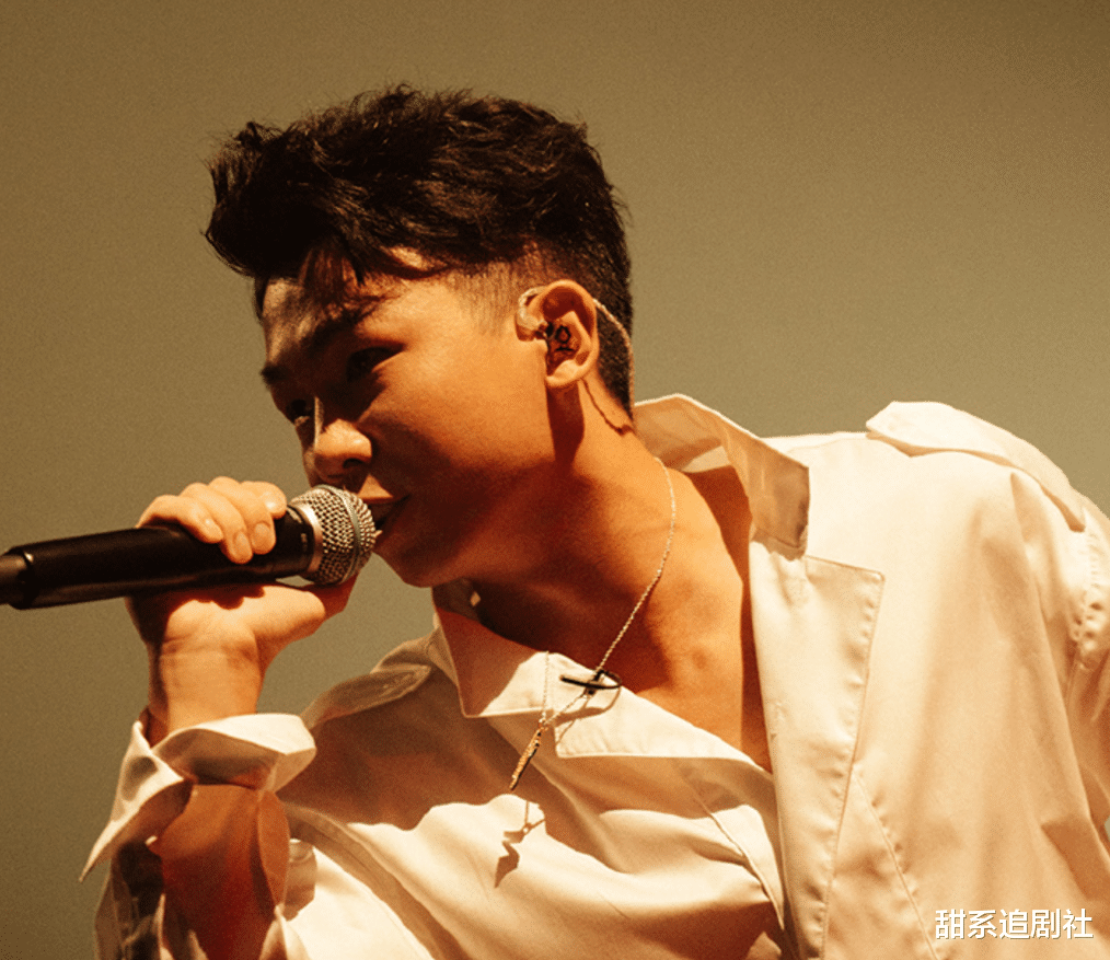 白举纲|从水木年华到白举纲，乐夏的专业乐迷，是专业靶子吗？