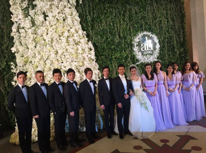 伴娘团▲当年佟丽娅“伴娘团”被嘲不够排场，如今再看，一个红过一个