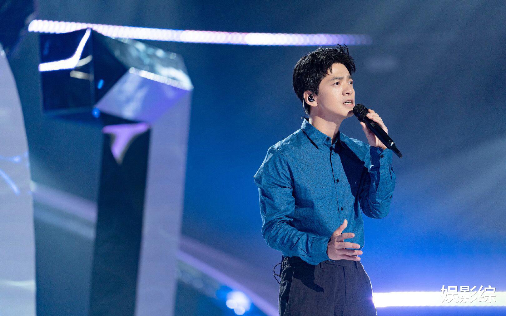 好声音|《好声音》最惨冠军选手，频繁与导师互动，却得到零回应