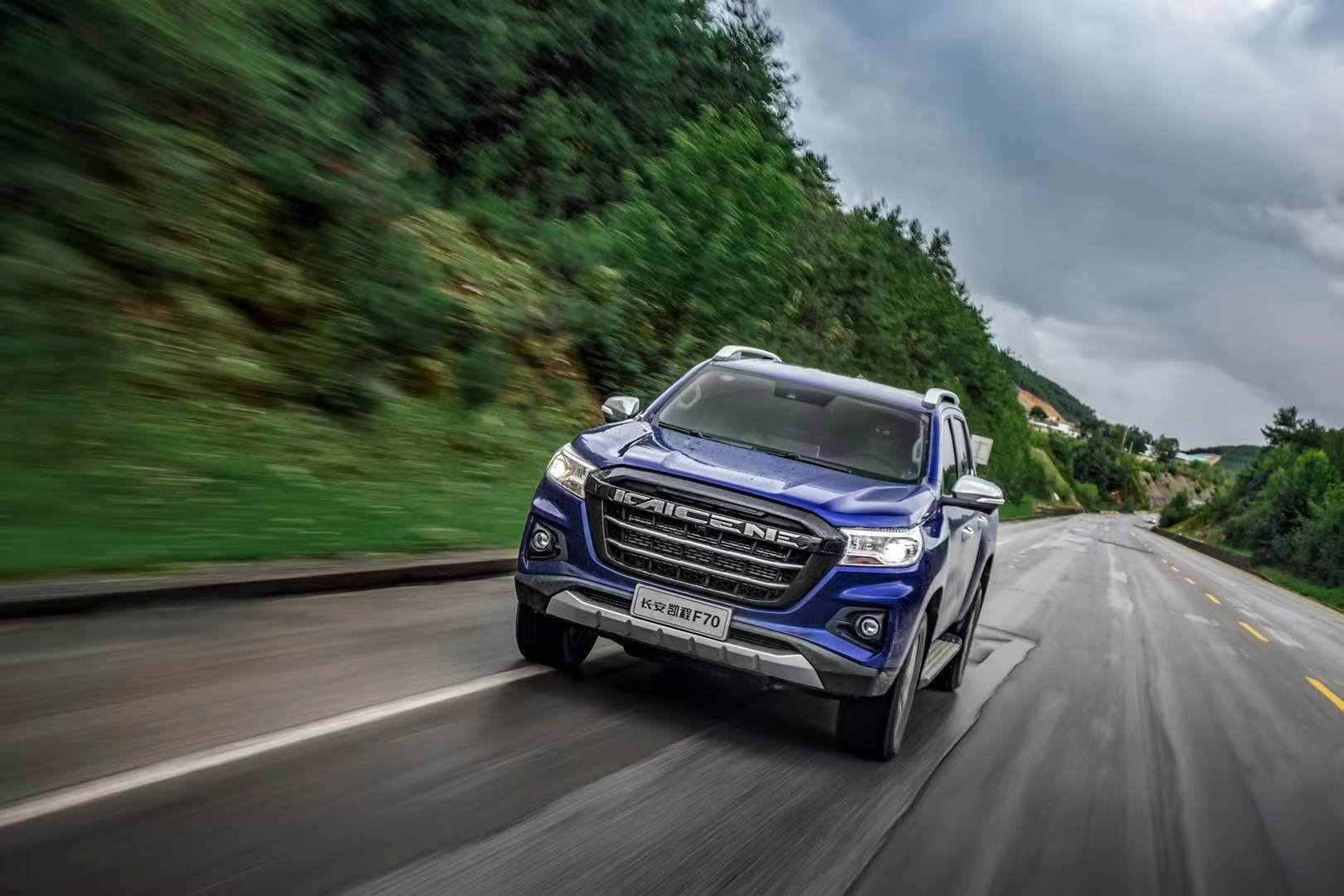 长安汽车|7月汽车销量公布后,长安高层高兴坏了,连庆祝海报都做出来了