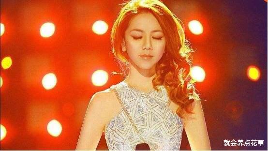 邓紫棋■还记得6年前，《我是歌手》对邓紫棋的点评吗？如今看来真是神预言