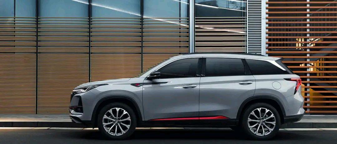 长安CS75|又一国产山寨车大获成功，上市2年零差评，30天狂甩28620辆