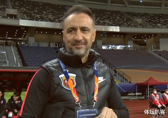 颜骏凌|感人！颜骏凌发声致谢上港队友，佩雷拉回应赢球：我们比申花强