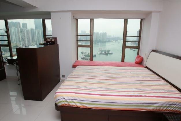 |晒晒邓紫棋在香港的家，卧室正对一线海景，买的家具却像出租屋