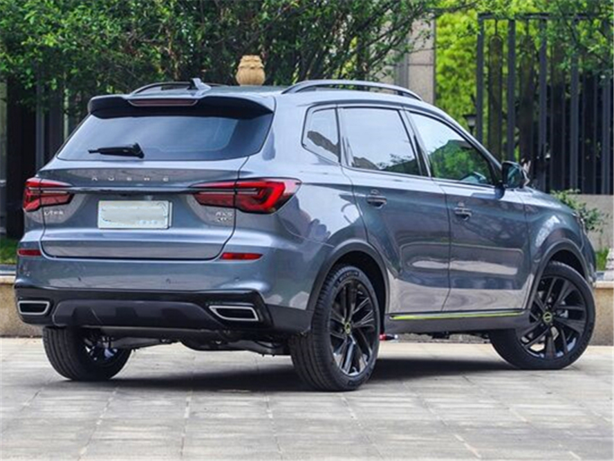 马力@国产又现“PLUS”!颜值甩H6十条街,1.5T怼出173马力,不足10万