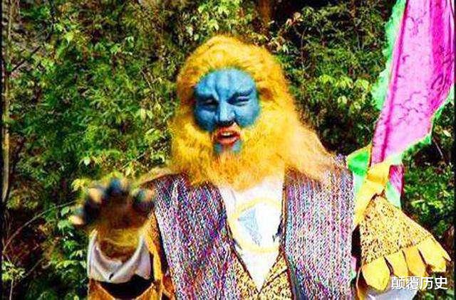 []大鹏为啥要给孙悟空下跪？你看他在悟空身上发现了啥