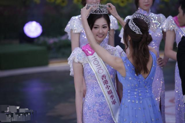 香港小姐|港姐三甲私照曝光：冠军父亲帅气如明星，亚军是白富美，季军清纯无恋爱经验