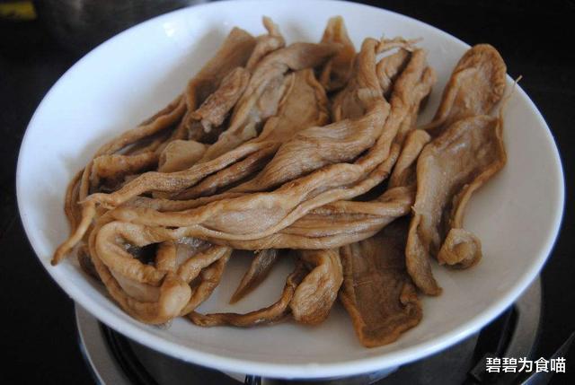 「」这种鱼在国内不值钱，只有潮汕人懂吃，到了日本它就成为高档货