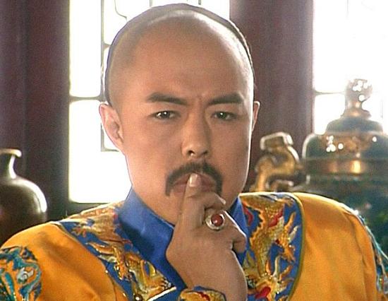 张铁林@她十几岁和张铁林同居,分手后疯狂工作麻痹自己,幸好后来嫁给了爱情