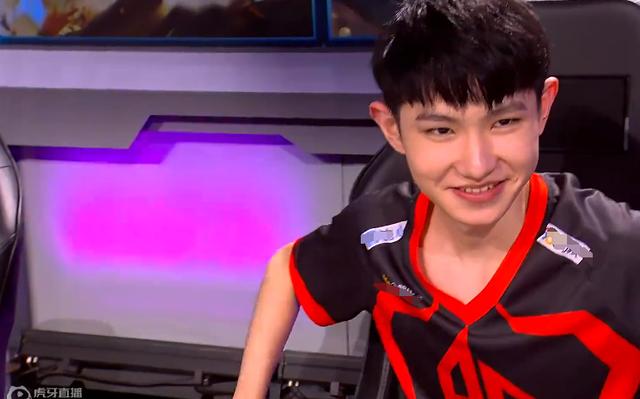 ag战队|相比AG无缘总决赛，另一个坏消息更难接受，老板菲菲遭遇双重打击