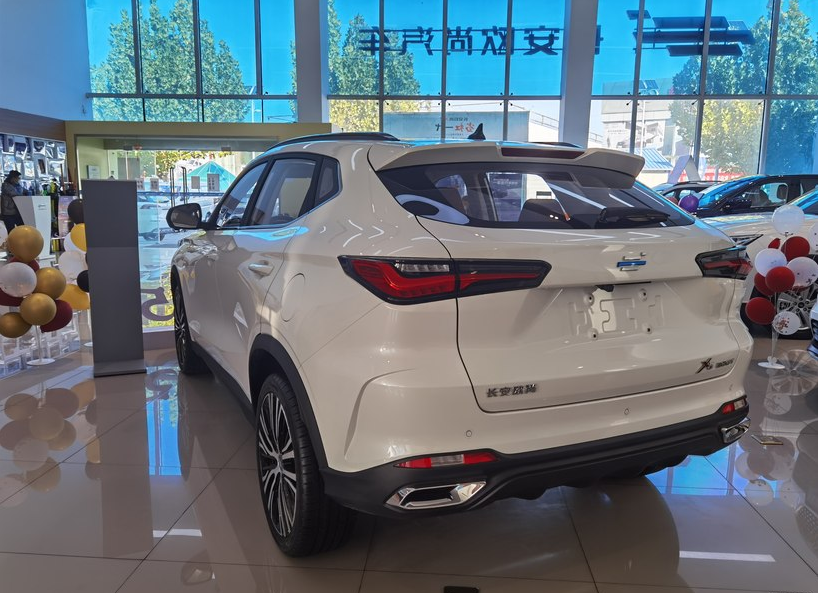 欧尚x5|适合年轻人的第一辆SUV，全新欧尚X5实车到店，预售6.99万起