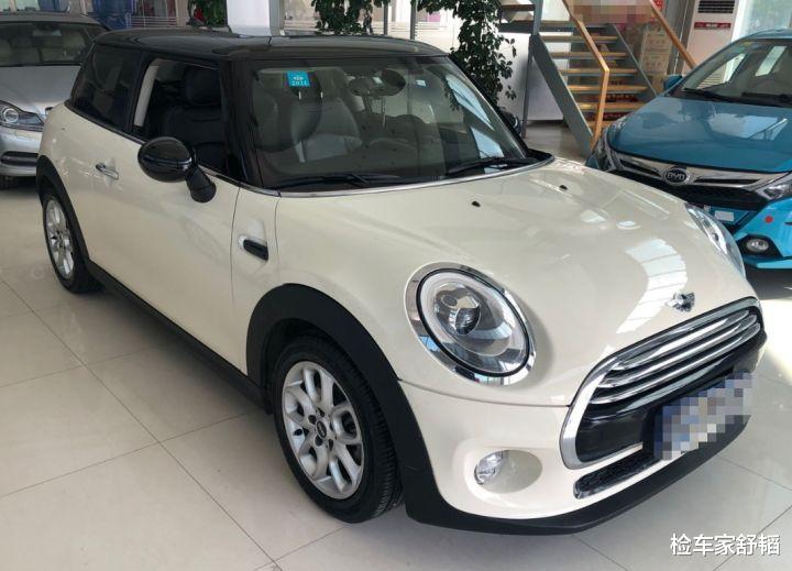 「宝马MINI」13万8买辆宝马Mini送女友，拆开仪表台触目惊心，这车谁敢要？