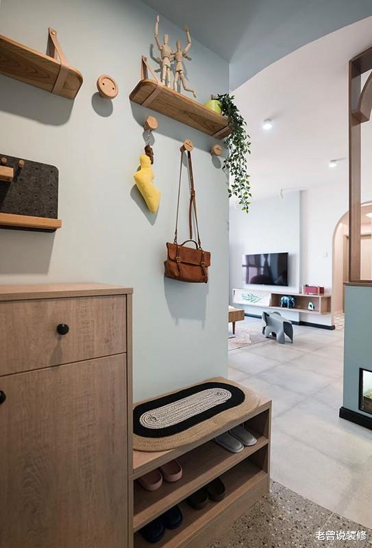 设计师|房子太小无餐厅，她在玄关打个隔断柜，客厅这样装，完美