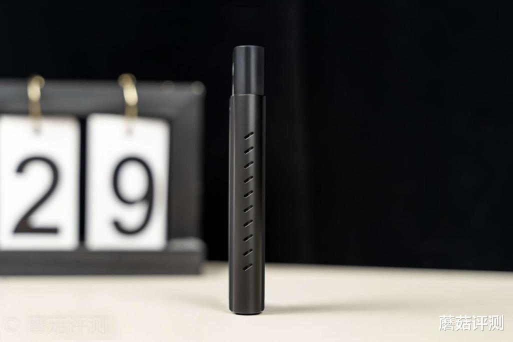 英特尔|极致冷静，高速稳定、优越者 M.2硬盘盒S209A 评测