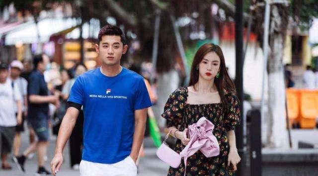 金晨|金晨节目中拒绝张继科,面对新男嘉宾语无伦次,网友:这才叫恋爱