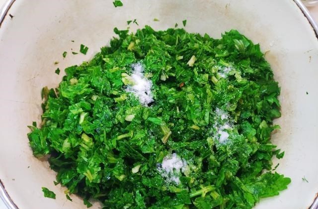 食材@6月吃饺子韭菜靠边站，就爱这个馅，香到流口水，连吃8个都不过瘾