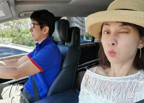 隐秘而伟大|47岁牛莉丑态吓坏付笛生，真实美貌似少女，再现小品演员本色