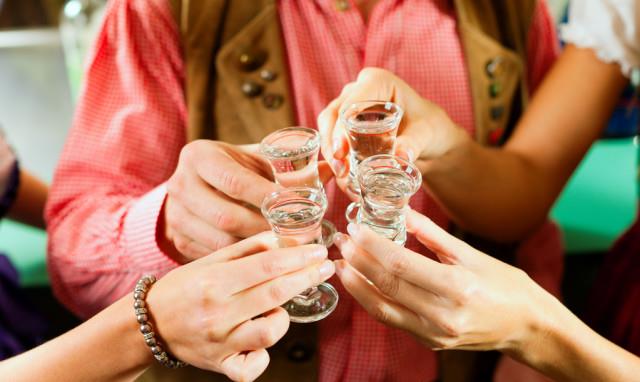 肝脏|肝不好，人体3处会变“脏”，“不饮2水，吃3物”，它感谢你