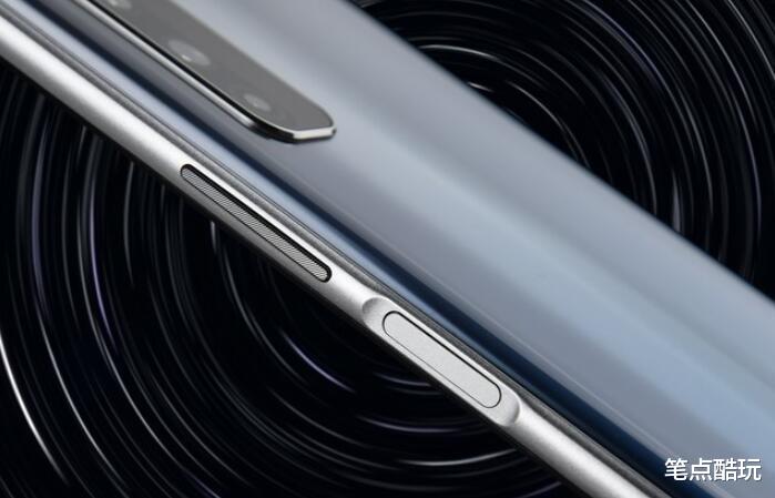 跑分|预算2k左右，iQOO Z1与红米K30至尊纪念版选哪款？详细对比来了