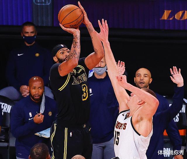湖人队|别高兴太早！浓眉哥3分绝杀，湖人却暴露3大隐患，若不解决或被4-3逆转