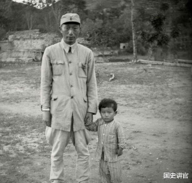 聂荣臻|全球最高军衔家庭，妻子是第一位女中将，丈夫是上将，父亲是元帅