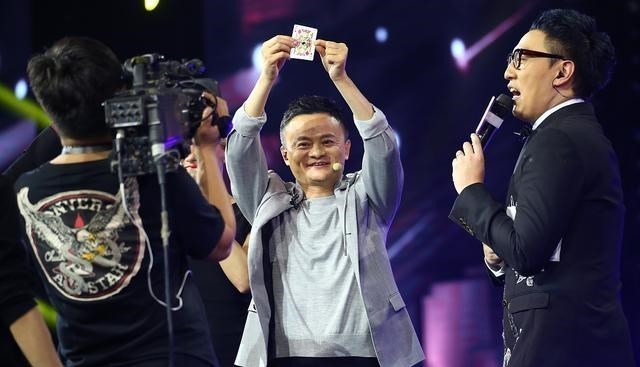 荣耀|马云又“赌”赢了，未来10年电商将淘汰？购物新模式已全国兴起