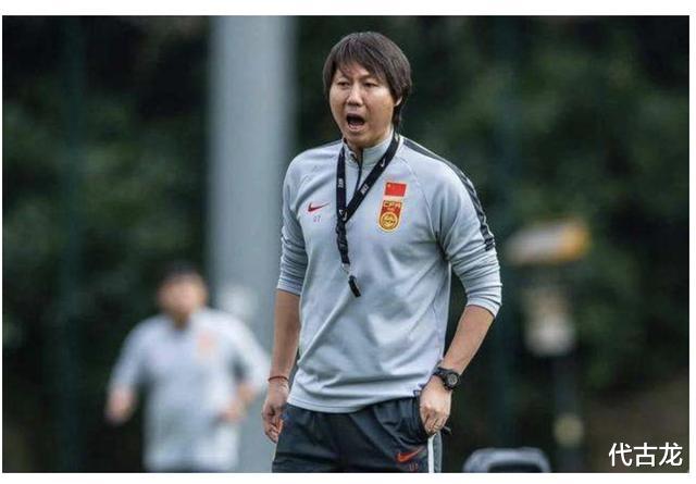 #孔蒂#两大魔翼伤愈归来，归化铁腰重回国足，李铁招人首选拼命三郎