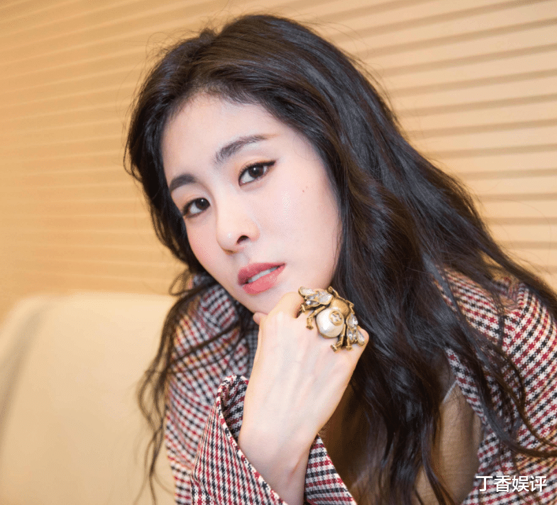 华晨宇▲《好声音》导师名单疑似传出，阵容强大，华晨宇却被吐槽资格不够