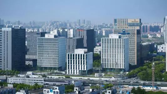 三家联合体46.28亿拿下硬核地块，漕河泾东区133.8万㎡史诗级更新！