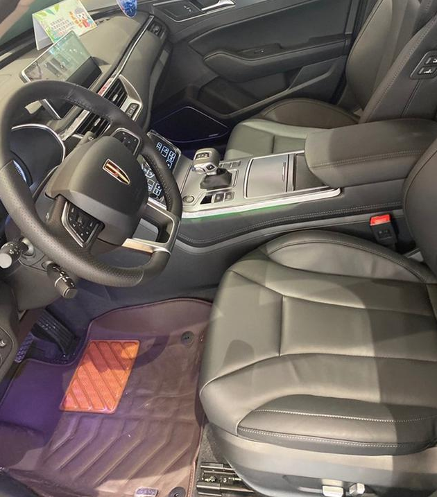 斯柯达|2020款红旗H5实车到店,1.5T/1.8T气场直追H9,配电子档杆