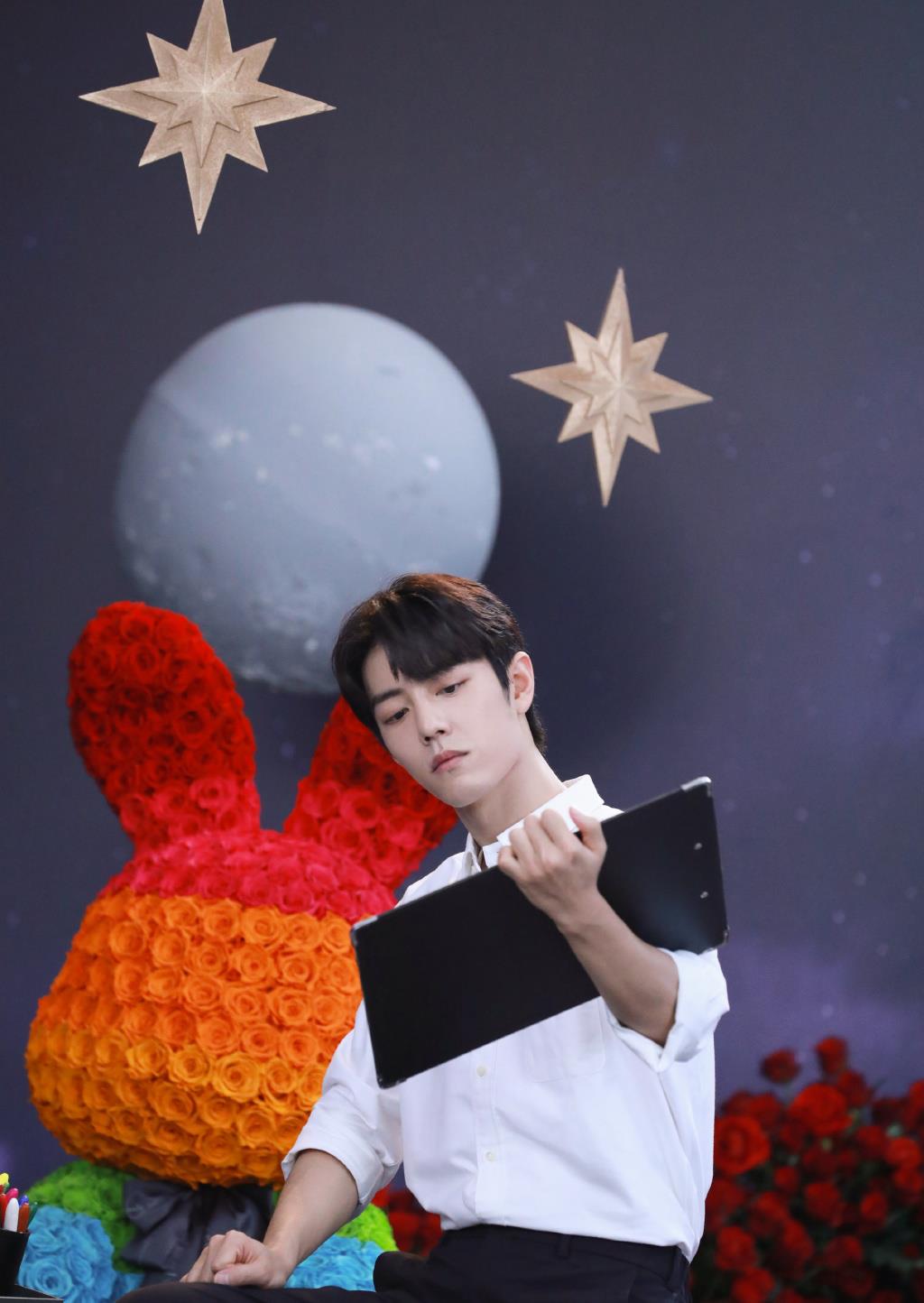 肖战|肖战参加新活动被保密，三部待播剧即将定档，双十一带货排名第一