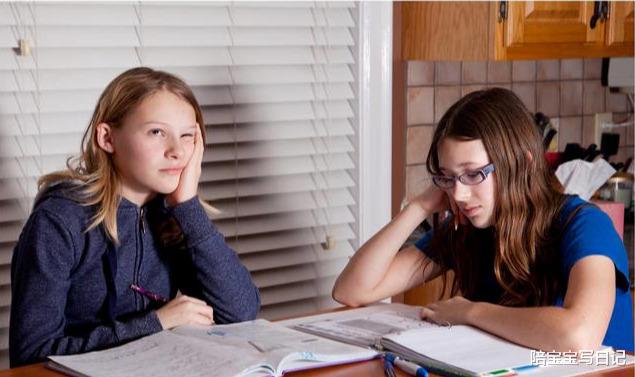 张子枫|张子枫高考前还在录综艺,学霸+天才双重人设,她不累吗?