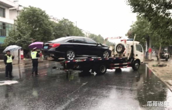 『本田UR-V』本田雅阁和吉利帝豪相撞，看了事故现场，网友：和想象中不一样