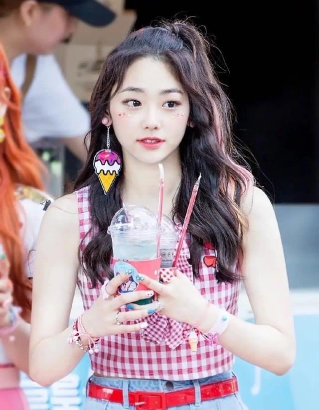 姜美娜|女艺人为出道狂甩26斤，臂围发生惊人变化，网友评论太真实