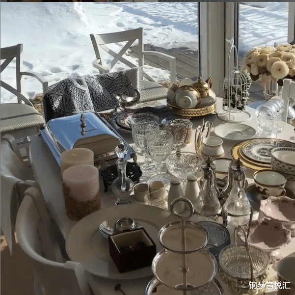 #阿依达#看了这么多场线上音乐会，你知道艺术家的家什么样子吗？