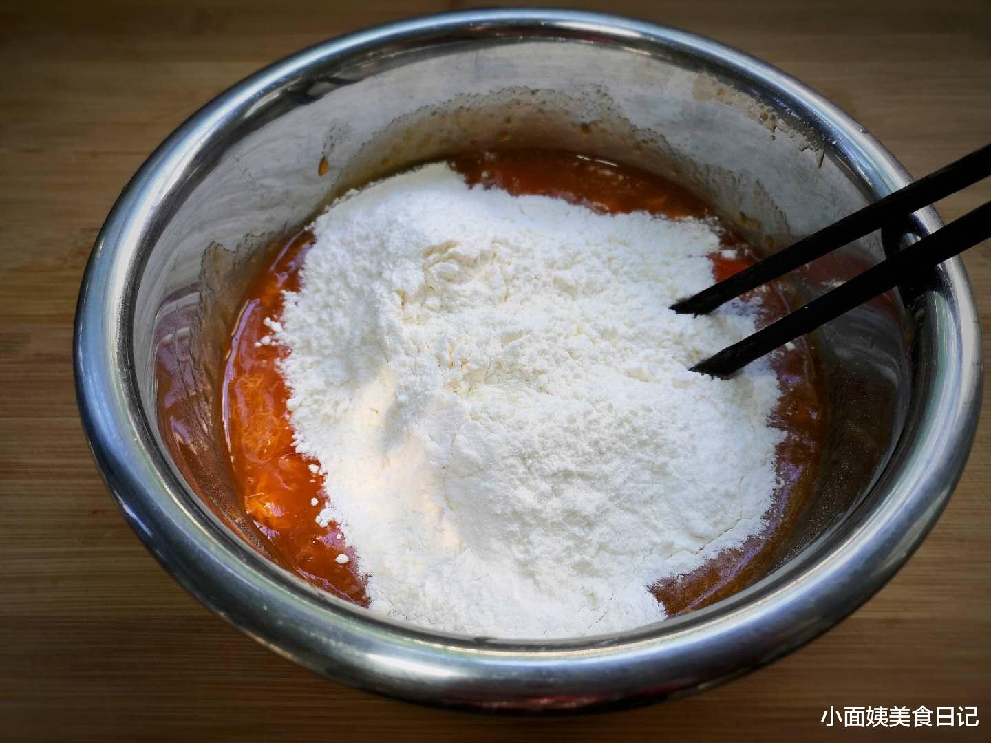 柿子|这水果现在正当季，遇到别错过，一次买10斤存起来，做饼特香甜！