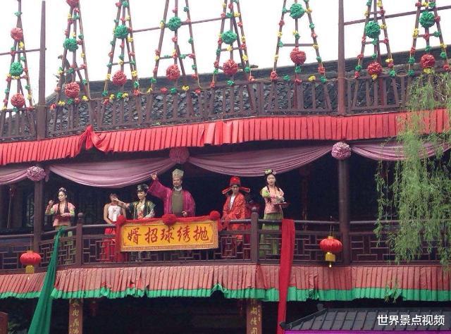 「宋城」中国最成功的“人造景区”：门票580元却无一差评，比横店还火爆