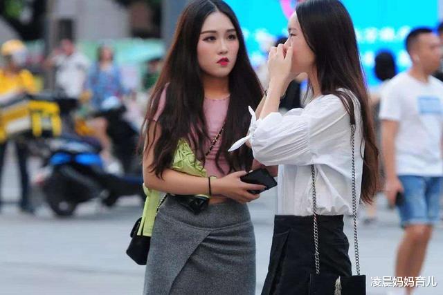 小姐姐|为母则刚，这句话充分表明了当上母亲的小姐姐有多厉害