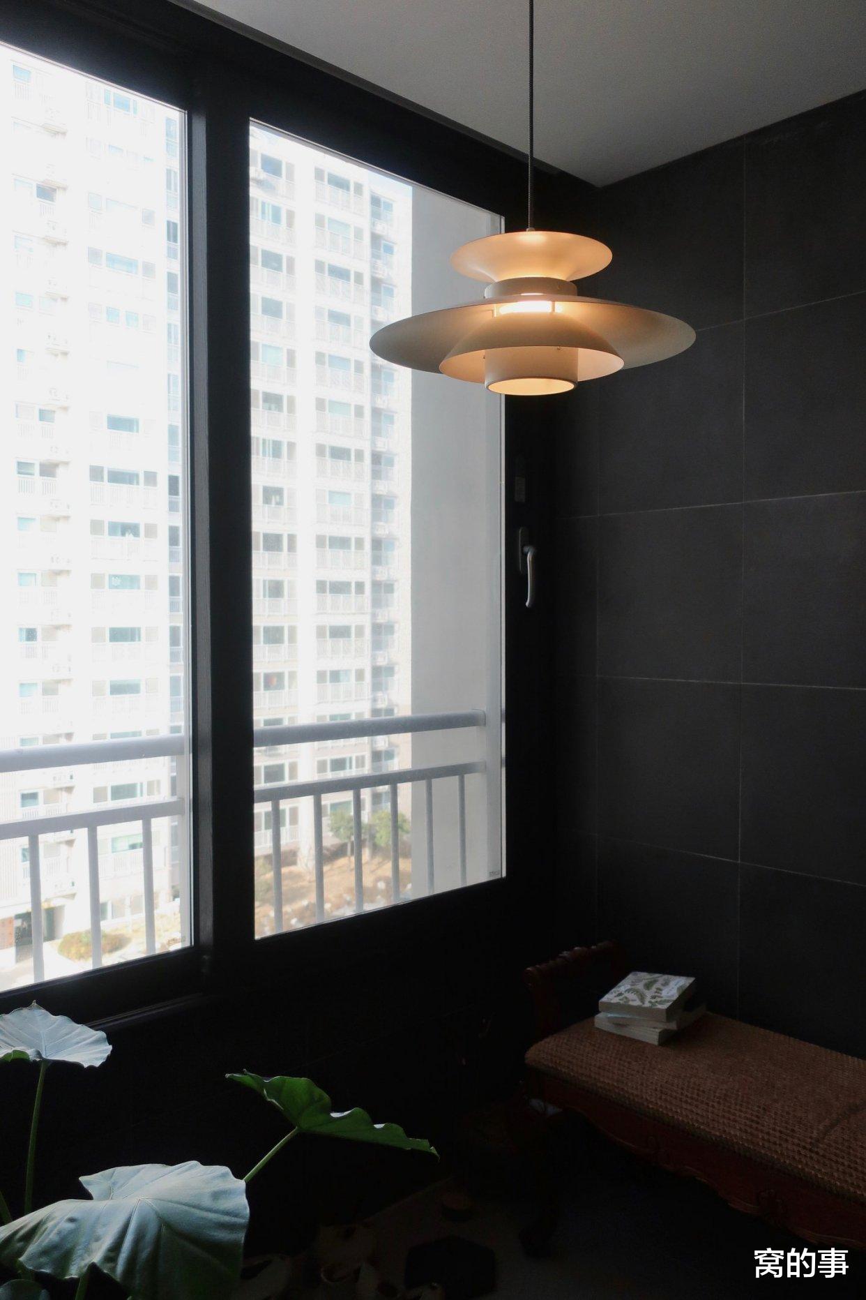 『设计师』这位70后女主，坚持把房子装成黑白灰格调，全屋高级场面令人着迷