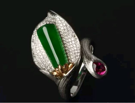 【文玩核桃】翡翠这么一镶嵌，价格秒增10倍！