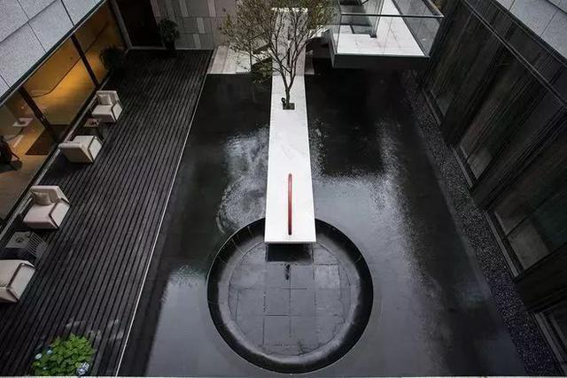 『北欧风』庭院设计鉴赏：山水相映，绿石相配，小小庭院，宁静致远