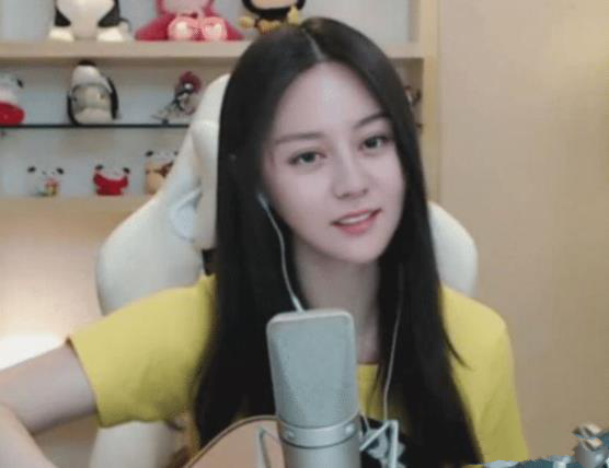 『软件』换脸技术“有多强”?任何人都能成“不雅视频”主演,网友:可包月吗?